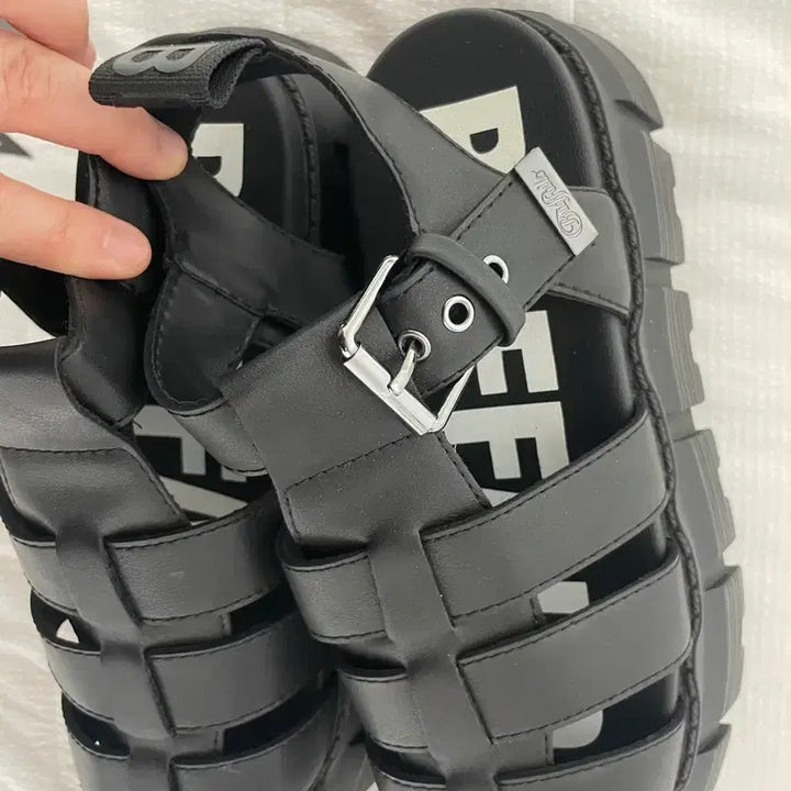 [BUNJANG] Buffalo Vicious Fisher Sandals / Buffalo 버팔로 비셔스 피셔 샌들