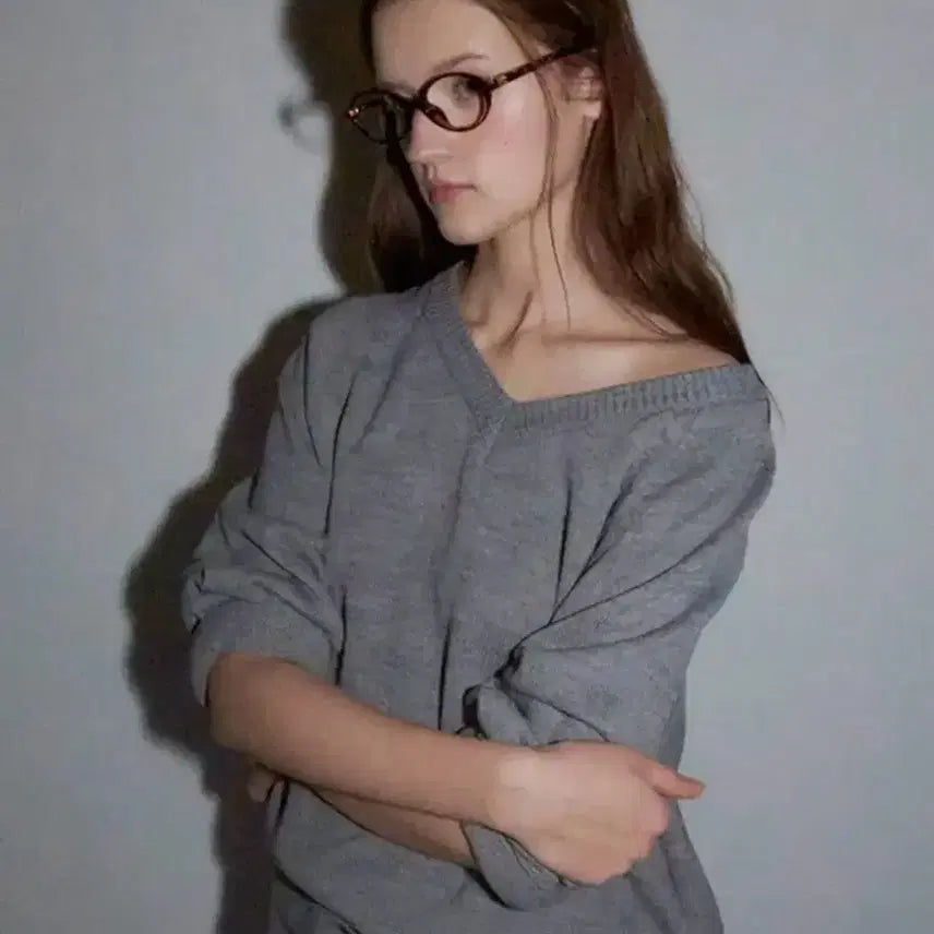 [BUNJANG] Ronron Cozy Loose Fit V-Neck Knit Melange Gray / 론론 코지 루즈핏 브이넥 니트 멜란지 그레이