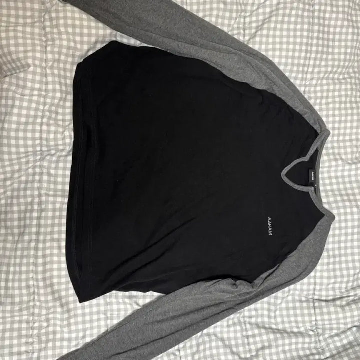 [BUNJANG] A.C.A.M Long Sleeve / 아캄 롱슬리브
