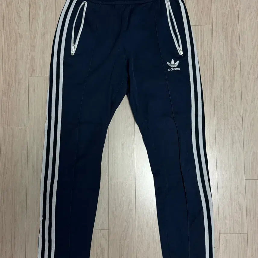 [BUNJANG] Adidas Europa Track Pants [S] / 아디다스 유로파 트랙팬츠 [S]