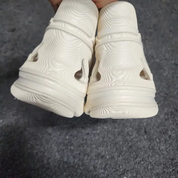 [BUNJANG] Adidas Adiform Supernova 265 Shoes / 아디다스의 아디폼 슈퍼노바265사이즈