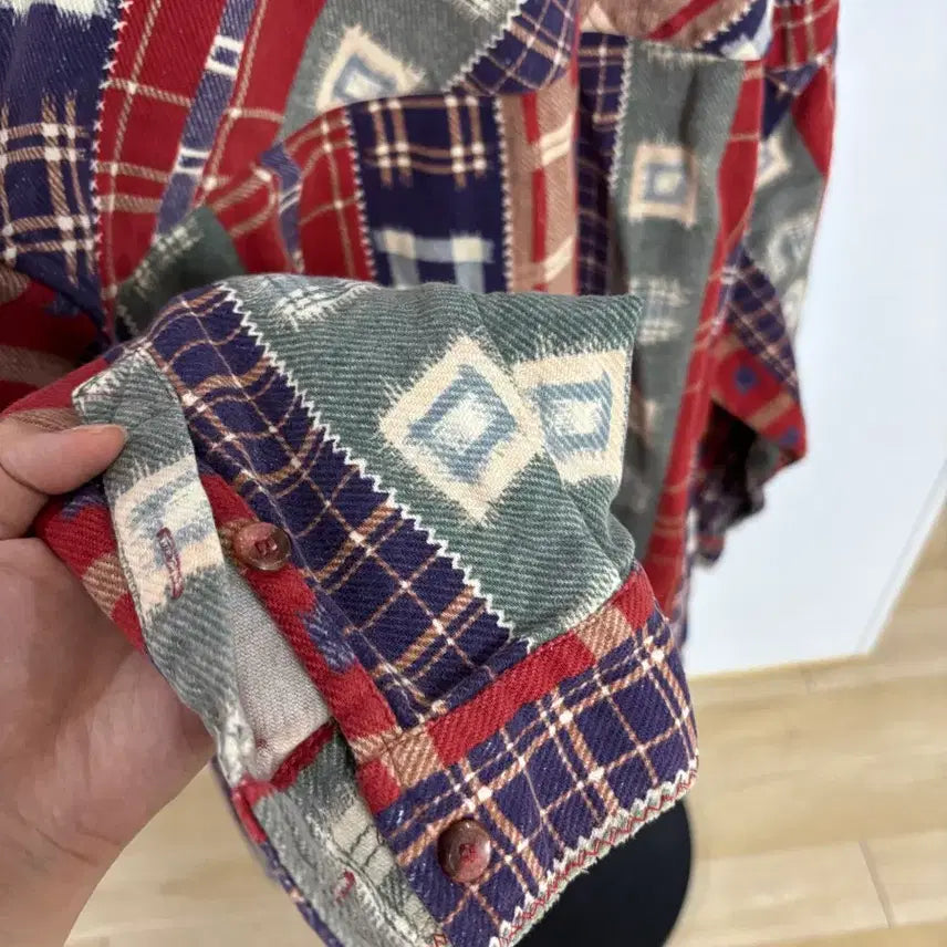 [BUNJANG] American Vintage Pierre Cardin Patchwork Flannel Shirt / 아메리칸빈티지 플란넬 셔츠 (피에르가르뎅)