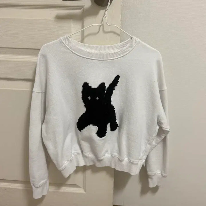 [BUNJANG] aeae Cat Crop Sweatshirt / aeae 에이이에이이 고양이 크롭 맨투맨