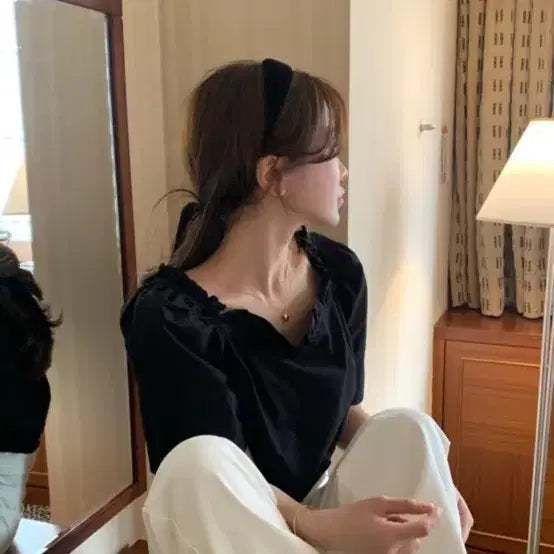 [BUNJANG] Without Summer Miel Blouse / 위드아웃썸머 미엘 블라우스 (화이트,블랙)