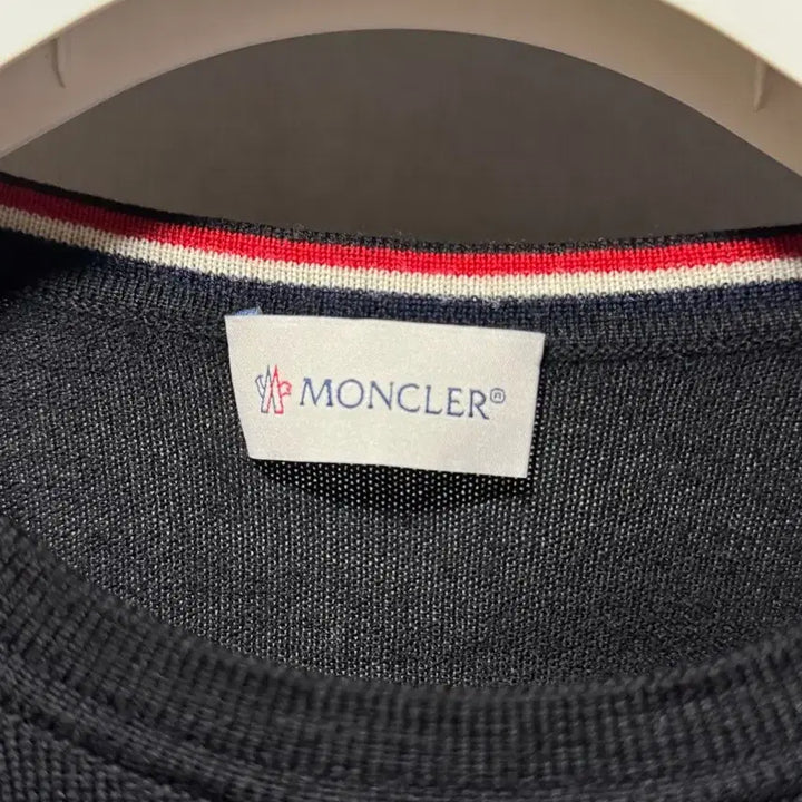 [BUNJANG] Moncler Crewneck Wool Knit Sweater Black M / 몽클레어 크루넥 울 니트 블랙 M