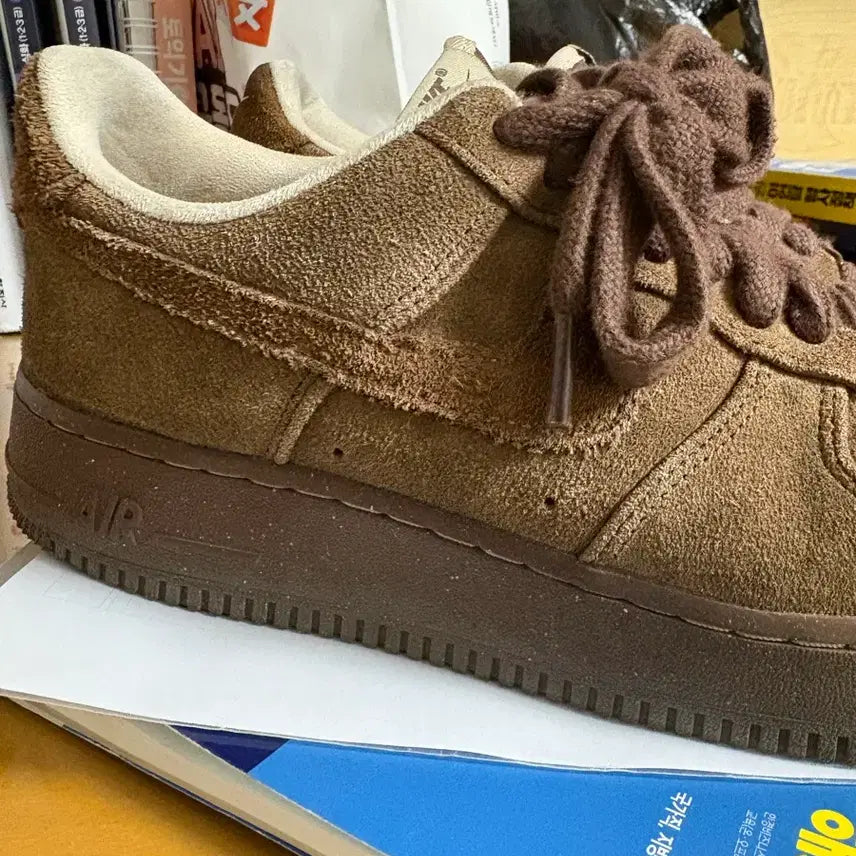[BUNJANG] Nike Air Force 1 Suede Brown Sneakers / 나이키 에어포스 스웨이드 브라운