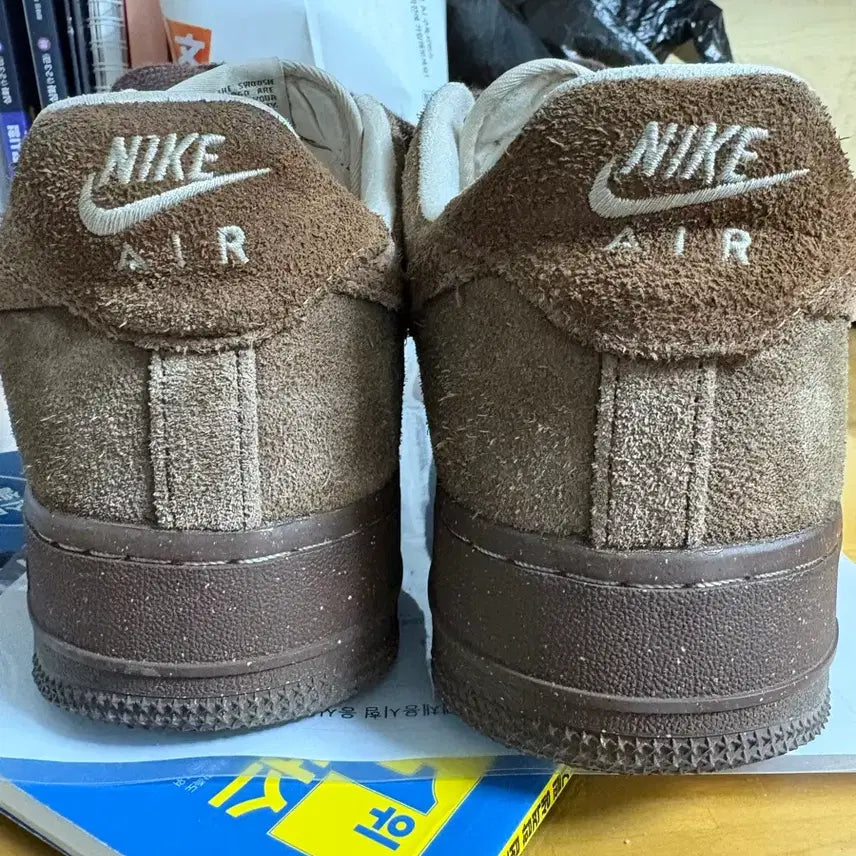 [BUNJANG] Nike Air Force 1 Suede Brown Sneakers / 나이키 에어포스 스웨이드 브라운