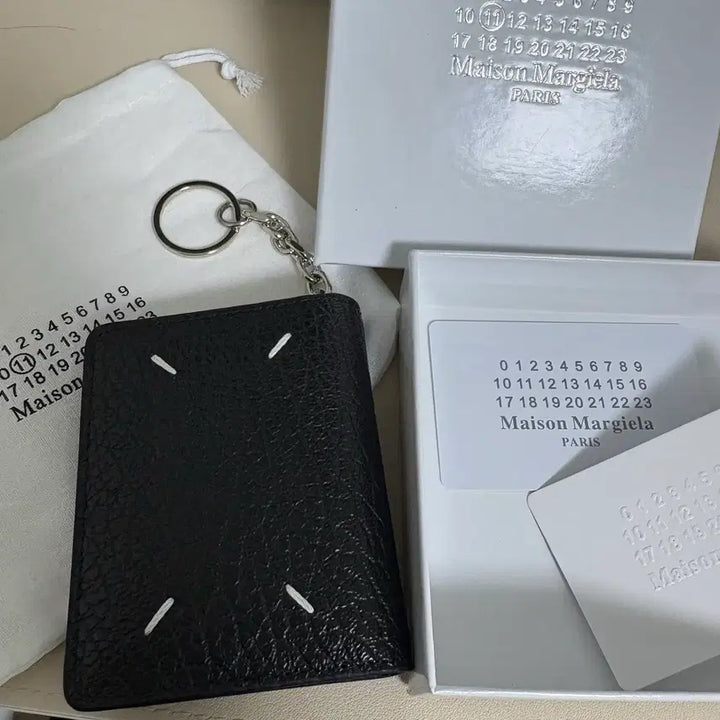 [SOLD OUT] 마르지엘라 키링 카드지갑
