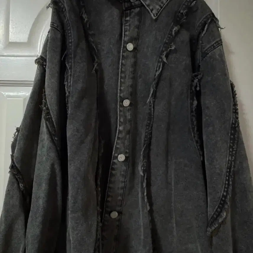 [BUNJANG] Yournus Capoeira Wave Denim Jacket - Black / 카포에라 웨이브 데님 자켓 블랙
