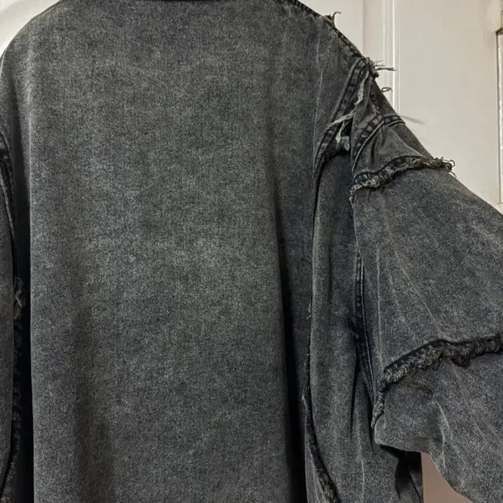 [BUNJANG] Yournus Capoeira Wave Denim Jacket - Black / 카포에라 웨이브 데님 자켓 블랙