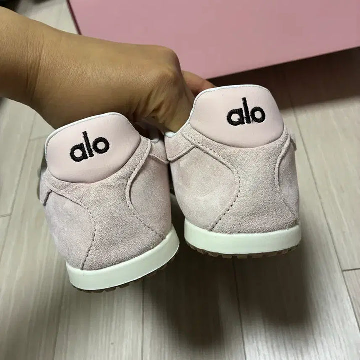 [BUNJANG] ALO Jisoo Sunset Pink Sneakers / ALO 알로 선셋 지수 핑크 스니커즈