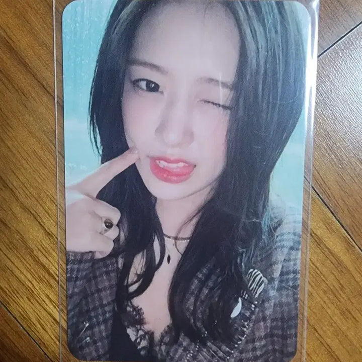 [BUNJANG] IVE An Yujin Withmu POB Photocard / [판매] 아이브 안유진 위드뮤 특전 포카