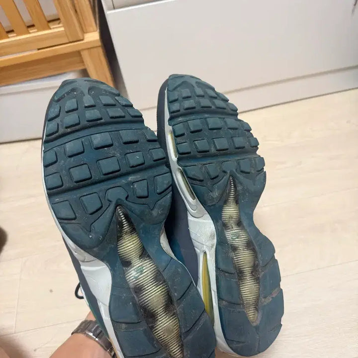 [BUNJANG] Nike Air Max 95 Philadelphia Eagles Sneakers / 에어맥스95 NFL 290