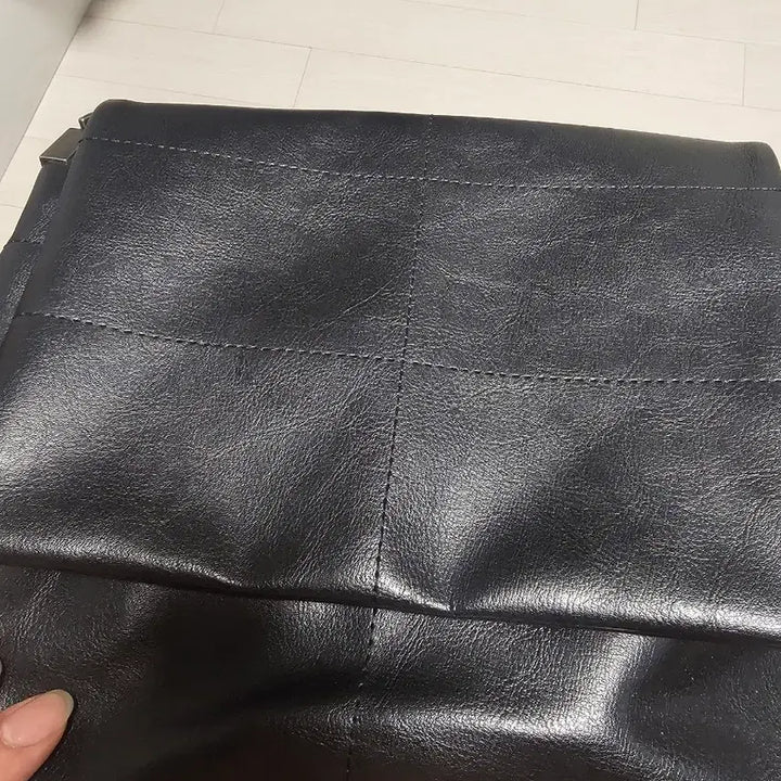 [SOLD OUT] 자라 락플랩백 블랙
