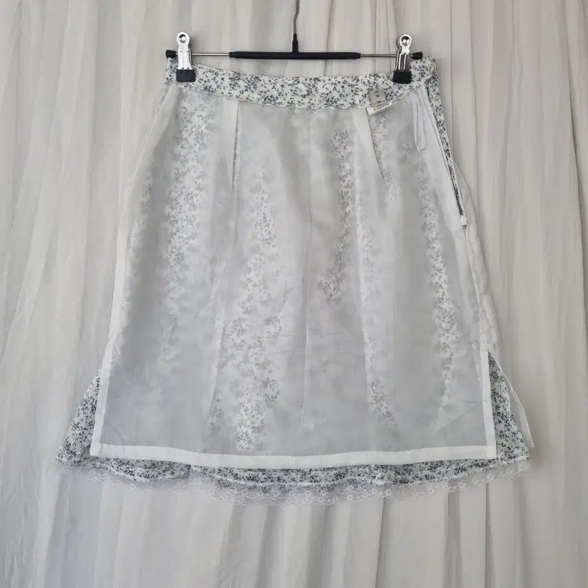 [BUNJANG] VANTER PC Floral Lace Mini Skirt / 플라워 레이스 미니 스커트