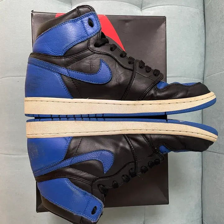 [BUNJANG] Nike Air Jordan 1 Retro High OG Royal Blue Sneakers / 조던1 레트로 하이 OG 로얄블루 280