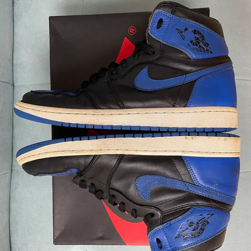 [BUNJANG] Nike Air Jordan 1 Retro High OG Royal Blue Sneakers / 조던1 레트로 하이 OG 로얄블루 280