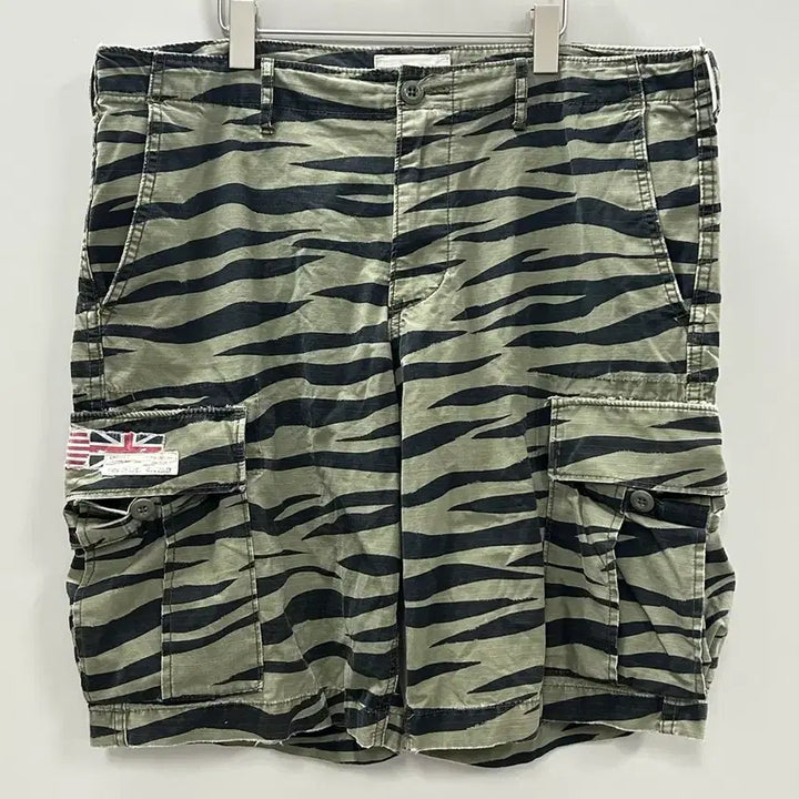 [BUNJANG] Denim &amp; Supply Ralph Lauren Tiger Camo Cargo Shorts / 데님앤서플라이 타이거 카모 카고 숏 팬츠