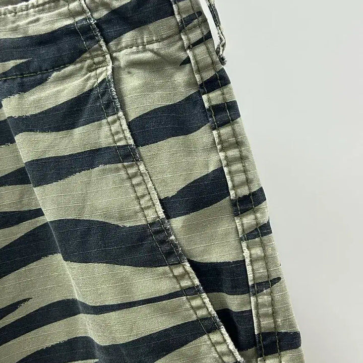 [BUNJANG] Denim &amp; Supply Ralph Lauren Tiger Camo Cargo Shorts / 데님앤서플라이 타이거 카모 카고 숏 팬츠