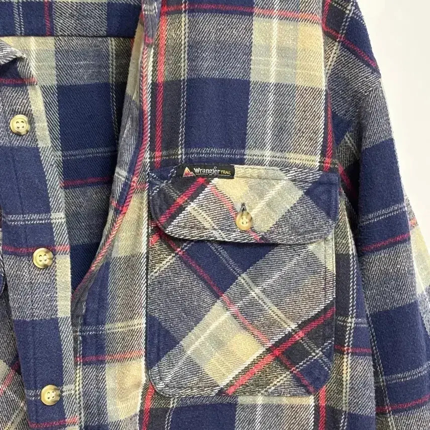 [BUNJANG] Wrangler Navy Plaid Flannel Shirt / 아메리큰 빈티지 랭글러 네이비 플란넬 체크 셔츠