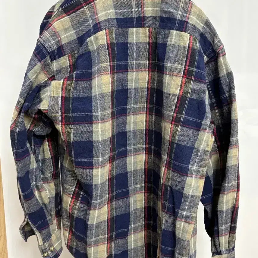 [BUNJANG] Wrangler Navy Plaid Flannel Shirt / 아메리큰 빈티지 랭글러 네이비 플란넬 체크 셔츠