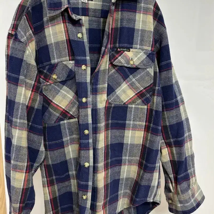 [BUNJANG] Wrangler Navy Plaid Flannel Shirt / 아메리큰 빈티지 랭글러 네이비 플란넬 체크 셔츠