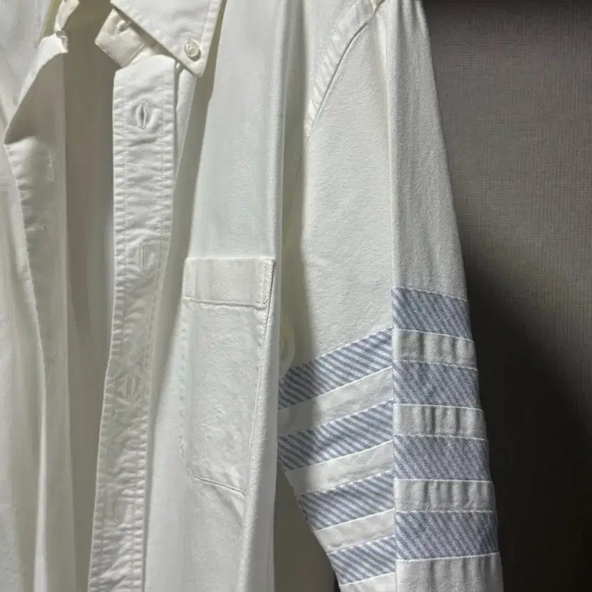 [SOLD OUT] 톰브라운 회색 사선 완장 셔츠 3