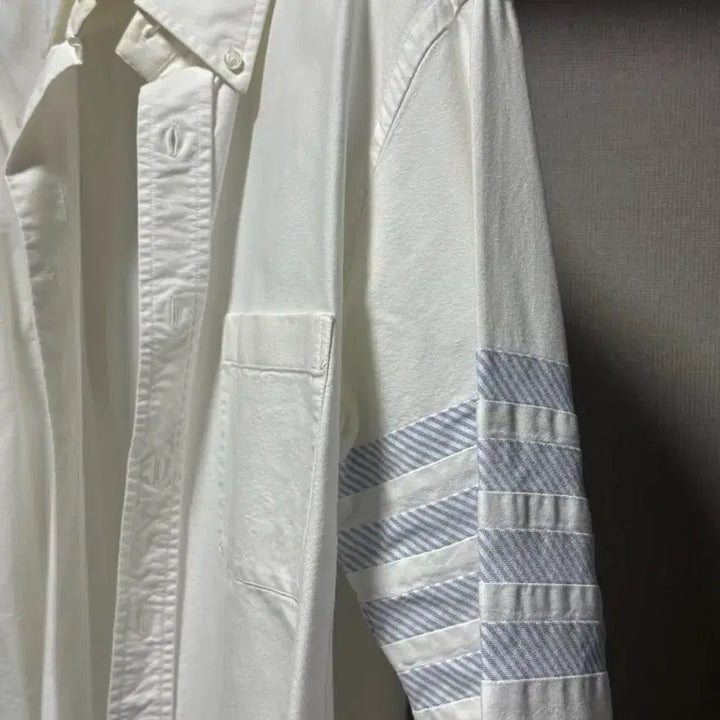 [SOLD OUT] 톰브라운 회색 사선 완장 셔츠 3