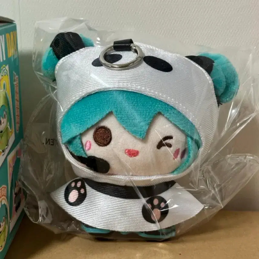 [BUNJANG] Hatsune Miku Rainy Day Panda Plush Keyring / 새상품) 하츠네 미쿠 비오는날 인형 키링(판다)