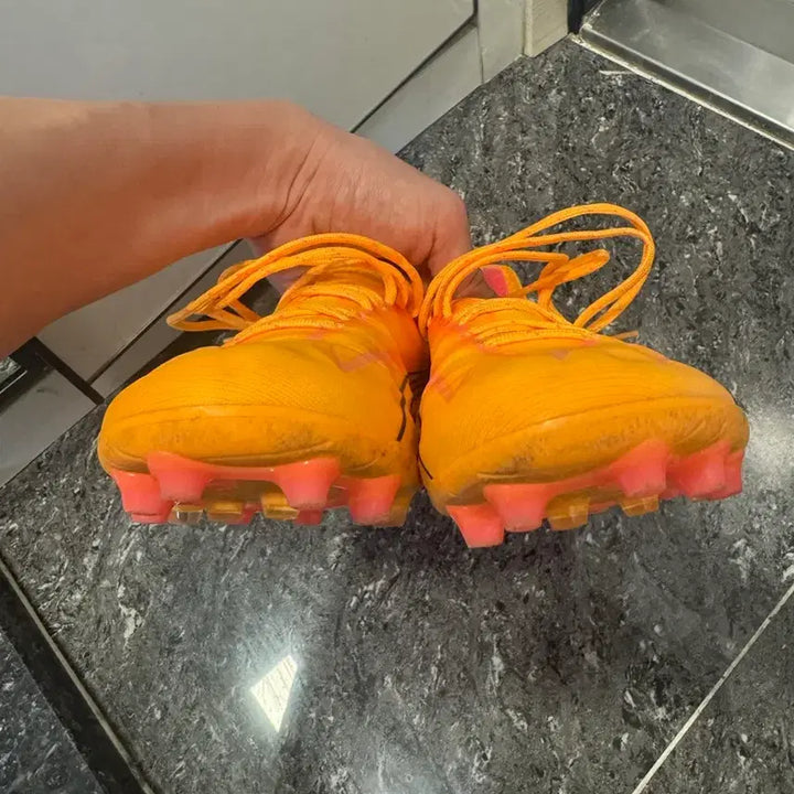 [BUNJANG] Puma Ultra Ultimate MG Soccer Cleats / 푸마 울트라 얼티메이트 MG 270