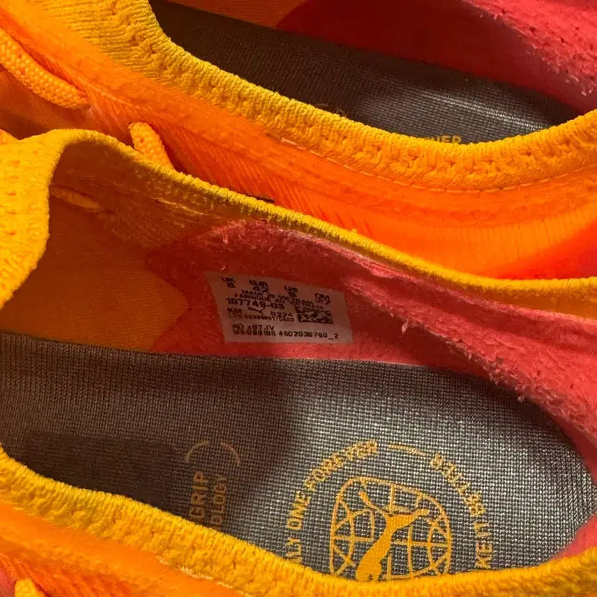 [BUNJANG] Puma Ultra Ultimate MG Soccer Cleats / 푸마 울트라 얼티메이트 MG 270