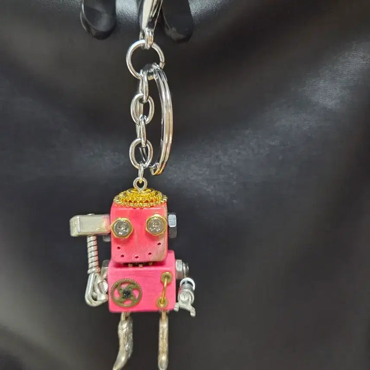 [BUNJANG] Handmade Pink Robot Keyring / 핑크 로봇 키링 핸드메이드 장식