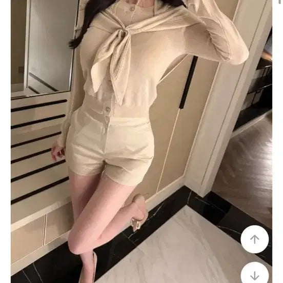 [BUNJANG] Beige Knit Cardigan / 베이지색 니트 가디건