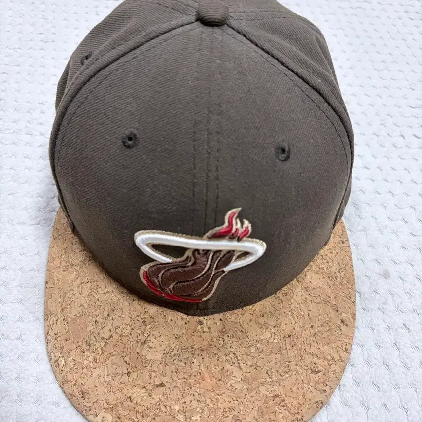 [BUNJANG] New Era Miami Heat Cork Cap / 뉴에라 모자 마이애미 히트 코르크 캡