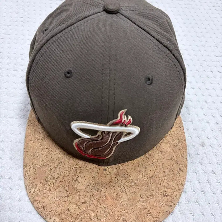 [BUNJANG] New Era Miami Heat Cork Cap / 뉴에라 모자 마이애미 히트 코르크 캡