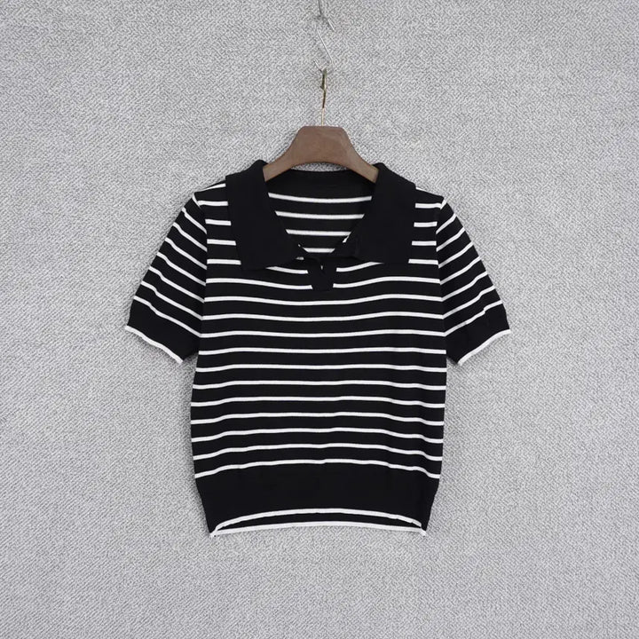 [BUNJANG] Casual Striped Slit-Neck Short-Sleeve Knit Top / 여성 캐주얼 스트라이프 트임넥 반팔 니트 free