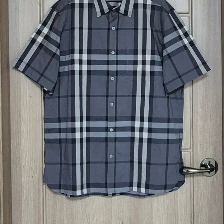 [SOLD OUT] 버버리 체크 반팔 셔츠(남성) XL