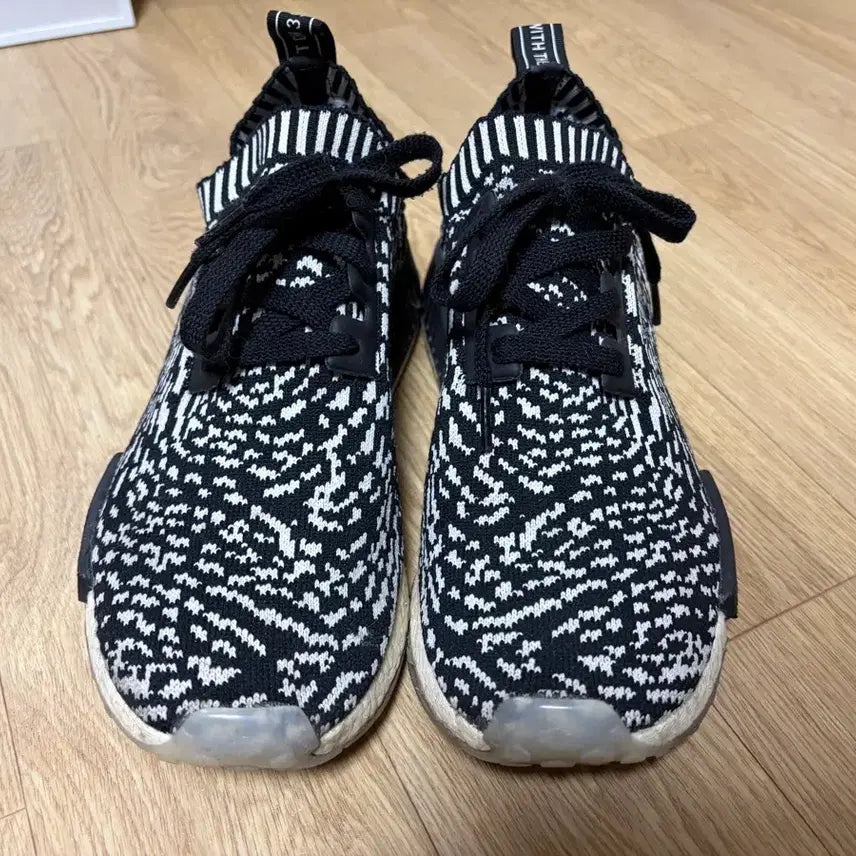 [BUNJANG] Adidas NMD Zebra Sneakers / 아디다스 nmd 지브라 265 사이즈 팝니다