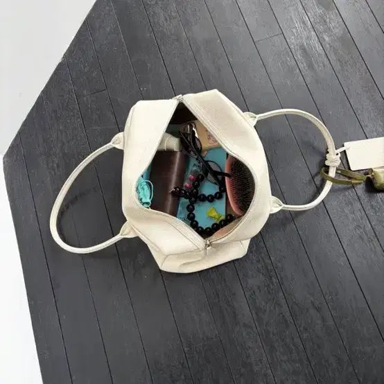 [BUNJANG] Sodingkibread Carlet Off-White Shoulder Bag / 소딩키브레드 Carlet 오프화이트 숄더백