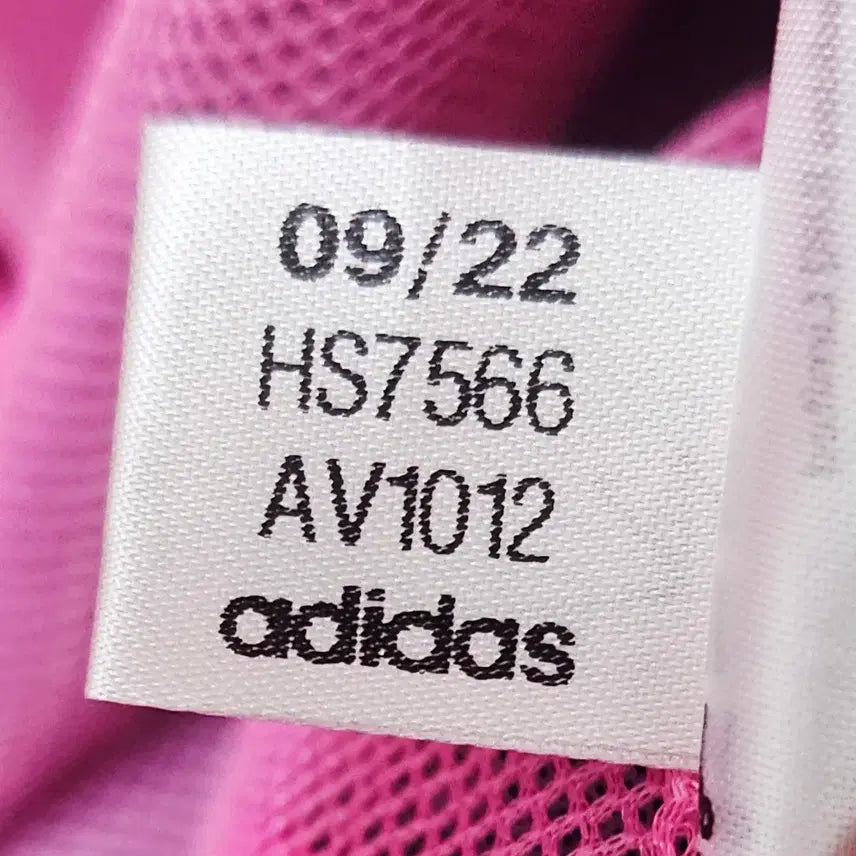 [BUNJANG] Adidas Juventus Rain Jacket / (105~110)XL우주매물 아디다스 유벤투스 [연핑검]레인자켓 바람막이