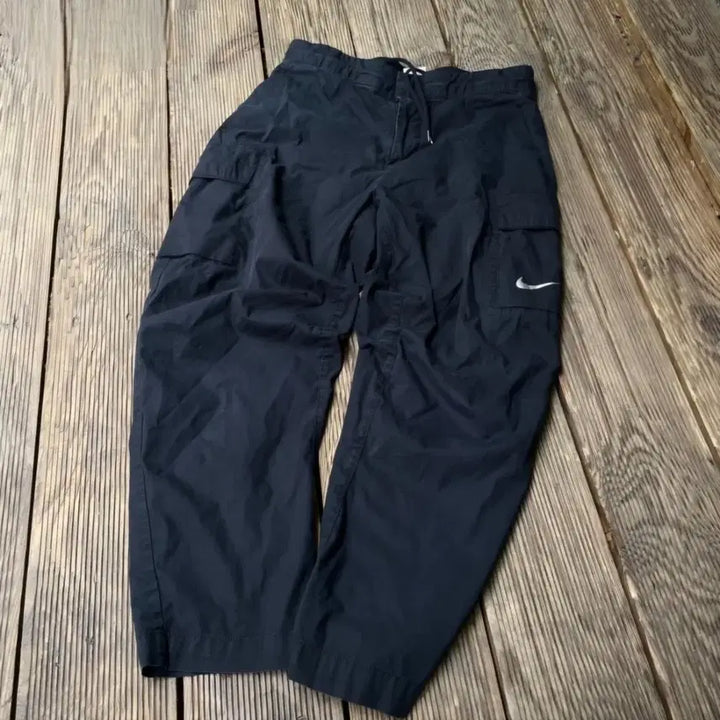 [BUNJANG] Nike Swoosh Black Cargo Pants / (M) 나이키 스우시 블랙 카고 바지