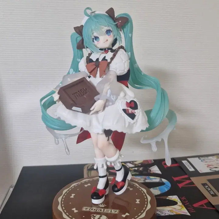[BUNJANG] Hatsune Miku Chocolate Milk ver. Figure / 박스없음) 하츠네 미쿠 초콜릿 밀크ver 피규어