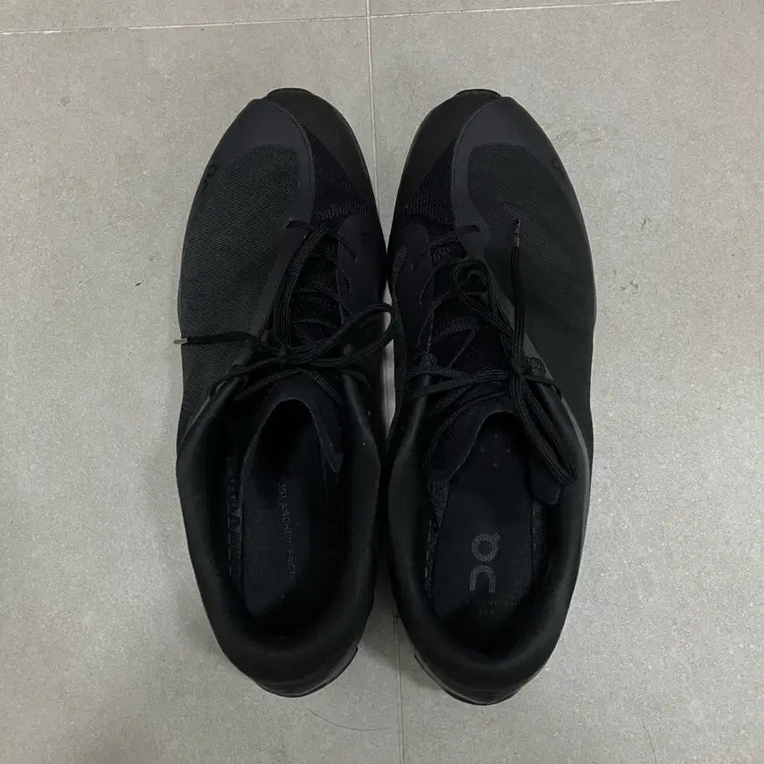 [SOLD OUT] [280] 파프 온러닝 클라우드벤쳐 피크 올블랙