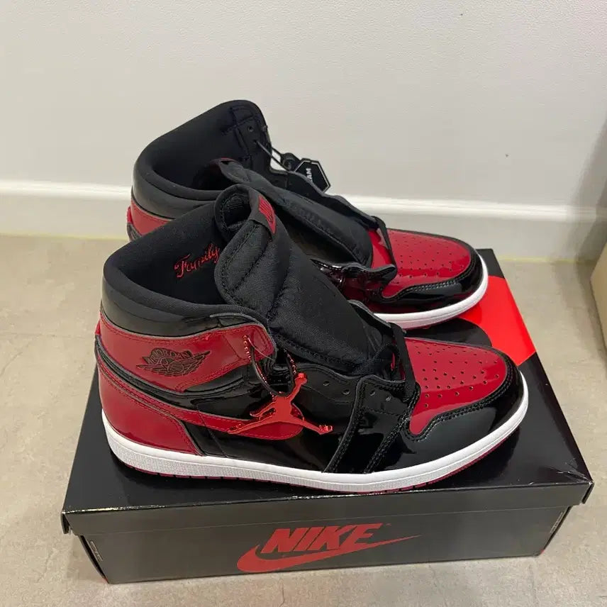 [BUNJANG] Nike Jordan 1 Retro High OG Patent Bred 280 Sneakers / (새상품) 조던 1 레트로 하이 OG 페이턴트 브레드 280