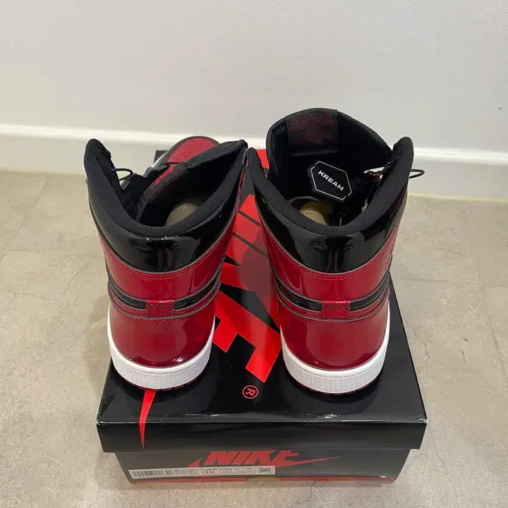 [BUNJANG] Nike Jordan 1 Retro High OG Patent Bred 280 Sneakers / (새상품) 조던 1 레트로 하이 OG 페이턴트 브레드 280