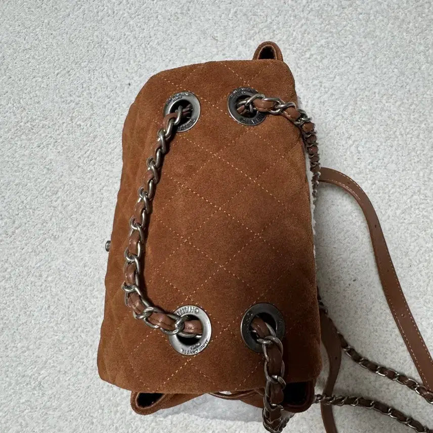 [SOLD OUT] (오늘만이가격)샤넬 빈티지 시어링 스웨이드백팩 깜봉컬렉션