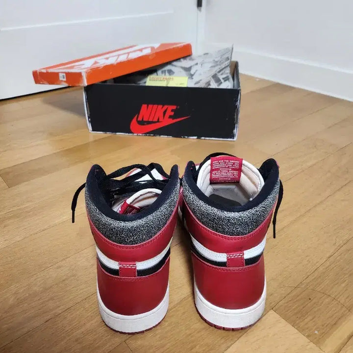[SOLD OUT] 조던1 레트로 하이 OG 시카고 2022 275