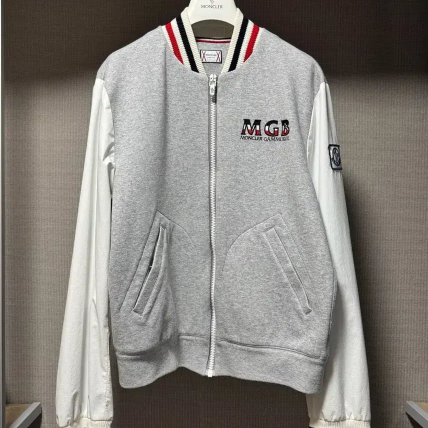 [BUNJANG] Moncler Gamma Blue Embroidered Logo Jacket Gray L / 몽클레어 감마블루 자수 로고 자켓 그레이 L