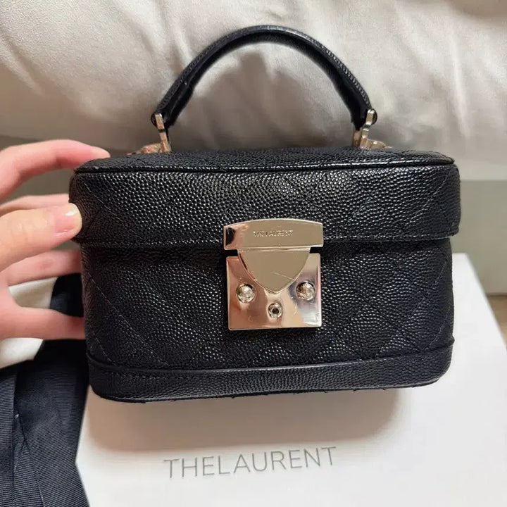 [BUNJANG] The Row Halfmoon Box Bag - Caviar Black / 더로랑 Halfmoon box bag - 캐비어 블랙