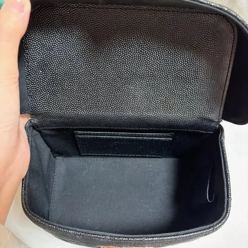 [BUNJANG] The Row Halfmoon Box Bag - Caviar Black / 더로랑 Halfmoon box bag - 캐비어 블랙